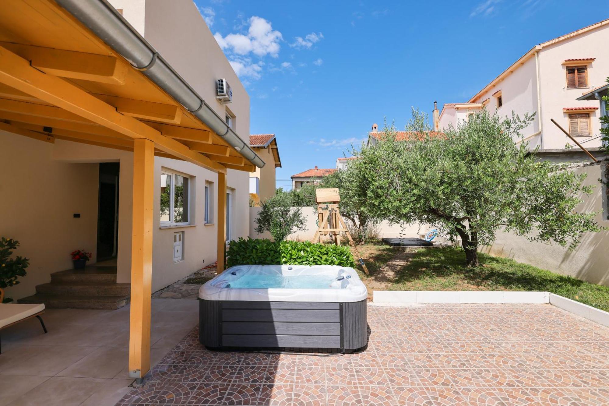 Brodarica Villa *